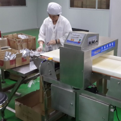 金屬檢測機的使用 輸送帶式金屬檢測機包裝產品檢測