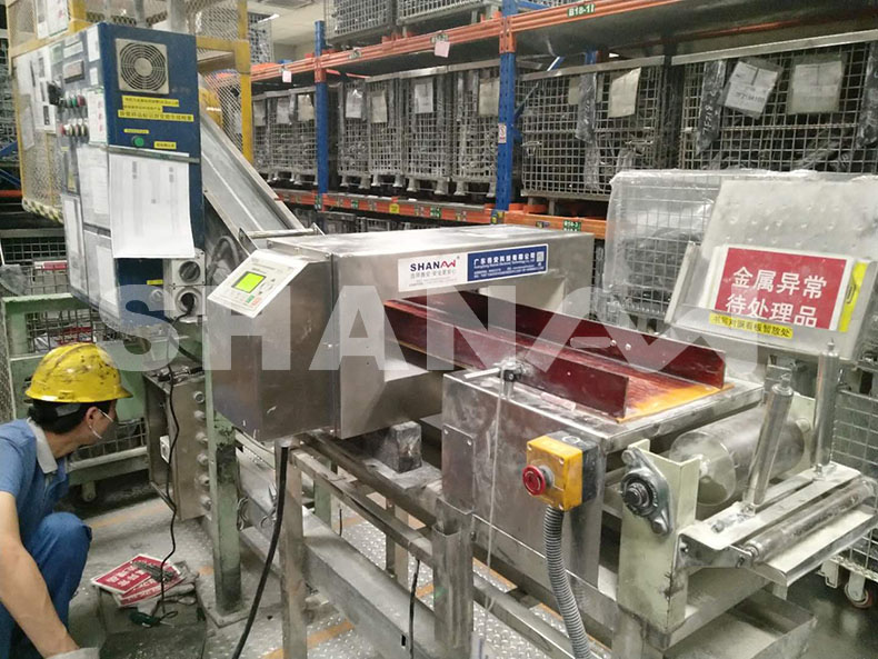 金屬檢測機(jī) 金屬檢測機(jī)